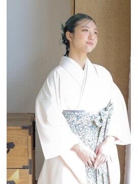 カミカガク モードカチモリヘアアレンジ