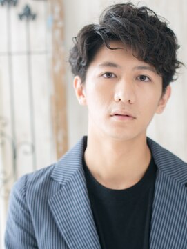 理容ハンサム 戸田公園店 かき上げ波巻きパーマフェードスタイルF戸田公園