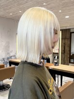 イルウィ(irwi)&nbsp;【miku/ブリーチ】抜きっぱなし/ブロンド/顔まわりカット