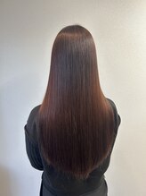 艶と潤いを引き寄せる【髪質改善カラー】で驚きの艶髪へ[御茶ノ水/神保町/ハイライト]