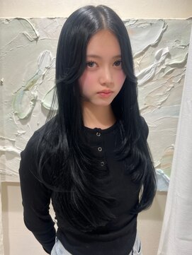 ハチ(HACHI) ブルーブラックカラー+レイヤーで韓国スタイル