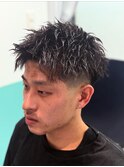 テーパーフェードツイストスパイキーショート