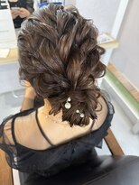 flou 髪質改善/エクステ/ブリーチ/メンズ/ヘッドスパ お呼ばれアップスタイル