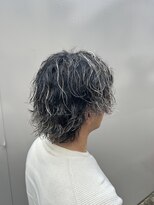ヘアリゾート リビラ(Hair Resort Revilla)&nbsp;サーフカール&ホワイトメッシュ