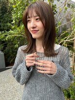 トリッカ シブヤ(TRICCA SHIBUYA)&nbsp;くびれミディ/レイヤーカット/シースルーバング/透明感カラー