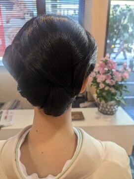 サロンドフラワー 和装アップスタイル