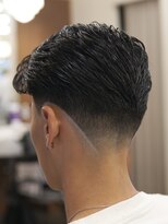 ザ チョップ ショップ ハラジュク(THE CHOP SHOP HARAJUKU)&nbsp;原宿渋谷理容室テーパーフェードカットメンズセンターパート