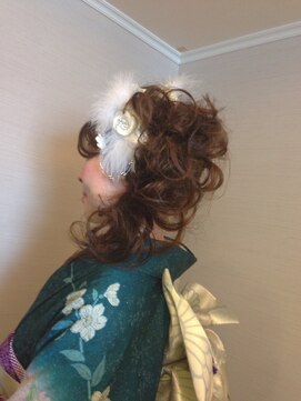 ダイヤモンドチェリーヘアアンドメイク ヘアセット