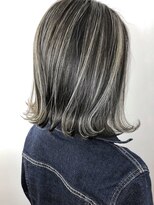 アヴァンス 京橋店(AVANCE)&nbsp;モードヘア×３Ｄカラー【くっきりハイライトが好き♪】