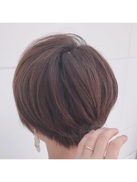 ルサンク(LE CINQ) モーブカラーショートスタイル