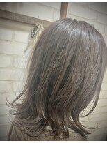 ハーフ(HALF)&nbsp;やわらかデジタルパーマとグレージユカラー