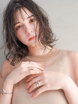 カンナ(Canna) 外ハネ/くびれ/Aラインボブ/前髪/ダークベージュ/髪質改善/20代