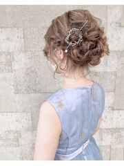 ボブでも大人可愛いヘアアレンジ