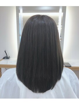 テイスティ プライム(tasty prime) 透明感のあるカーキアッシュカラー ♪