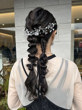 カペリベラ 寝屋川店(Capelli Bella) 編みおろしヘア