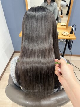 ルル 宇都宮(Loulou) ULTOWAトリートメント☆艶ベージュ