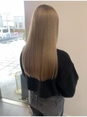 【Kulmbyluccica 小野紗英】 透明感ミルクティーベージュ