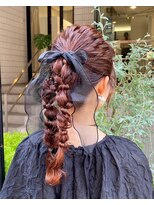 パール(PEAR+L)&nbsp;ダブルポニーアレンジ　【YURI】