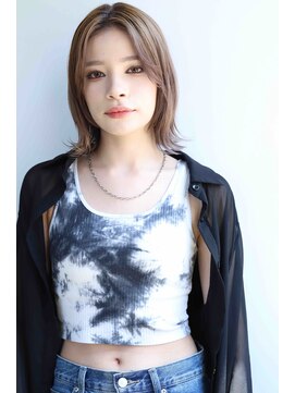 ウル(ulu) 外はねボブ　透明感カラー　白髪ぼかし　名東区　大人女性