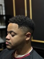 オトコデザイン(OTOKO DESIGN)&nbsp;フェードカット　メンズ　外国人