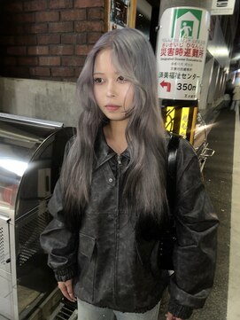 シイ(SIE) ラベンダーシルバー×ブラックのエンドカラー☆