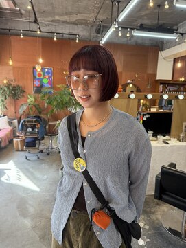 チャプター 問屋町(chapter) ブリーチなしチェリーレッドブラウン顔まわりレイヤーボブ韓国