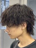 オーバル ジングウマエ(OVARL jingumae)&nbsp;縦落ちツイストスパイラルミディアムウルフラウンドマッシュ