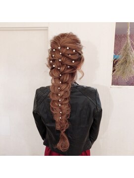 ヘアーリッチスタイルジェネシス(hair rich style Genesis) 編みおろし