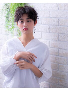 ソア 武蔵小杉(SOAR) 大人かわいい無造作カールとデザインカラー小顔丸みショートボブ