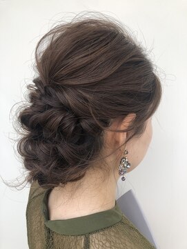 フェイバリットガーデン(favorite garden) 華やかアレンジ