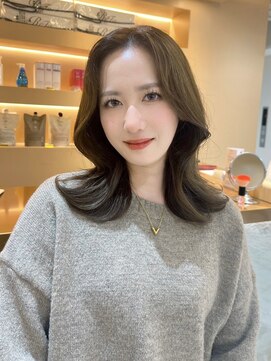 ディーバ 池袋東口(D.I.E.V.A) 30代40代50代大人外ハネくびれレイヤーボブオリーブグレージュ