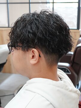 縦落ちツイストスパイラルパーマ