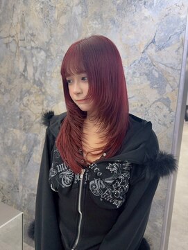 エンカウントバイマハロ 千葉(encount by mahalo) ハイトーンレッドカラー×顔まわりレイヤー