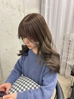 ウリ 横浜(uli)&nbsp;【MIKU指名限定】韓国くびれヘア × ヘーゼルベージュ