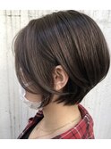 グレージュボブスタイル