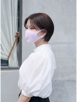 ホワイトルーム(White Room) フェミニンショート♪