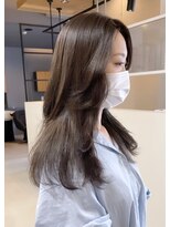 ライリー(riley)&nbsp;くすみオリーブ／レイヤーカット