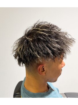 エフィル(EFILL) ハードツイスト×スキンフェード