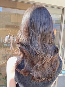 ブルーム ヘア デザイン ドゥーエ(bloom hair design due) ティラミスラテ|髪質改善×塚口の美髪トリートメント