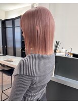 ラ キング(LA KING)&nbsp;ウルフカットイメチェンホワイトブロンド外ハネボブ美髪