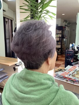 ウエーブ ふんわりショート