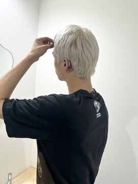 モニカ 栄店(MONIQA) ホワイトカラー