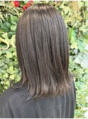 カーキー/ベージュ/レイヤーカット/透明感カラー/髪質改善
