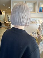 シエル バイ ケンジ 登戸 生田(CIEL by KENJE)&nbsp;ホワイトカラー/ホワイトブリーチ/ケアブリーチ/ミニマルボブ