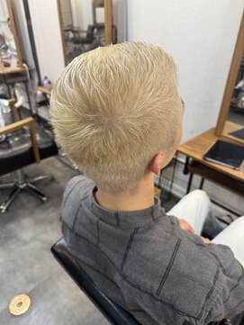 ルヴェルヘアー(Revel hair) ベリーショート×ホワイトブロンド