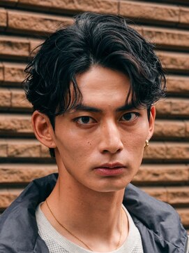 テン 心斎橋(tenn.) 心斎橋フェザーパーマフェザーショートセンターパート20代緩め