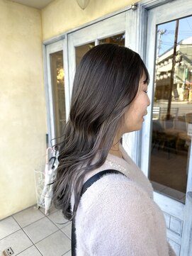 ＊ グレージュでまとめる冬色インナーデザイン