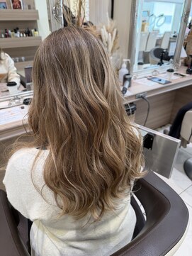 アッシュ 戸田公園店(Ash) ハイトーン白髪ぼかしカラー