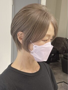 hair salon Heir【4月19日NEW OPEN(予定)】 40代50代に人気◎白髪ぼかしハイライト×上品大人ショート