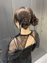サヴォア(Savoir) お呼ばれヘア◎ピタッとお団子ツイン